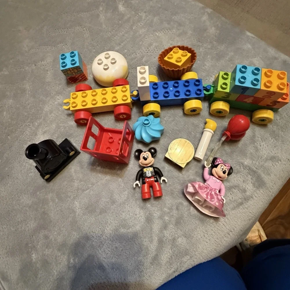 LEGO DUPLO Disney Mickey Minnie Birthday Train Set‎ Lot Cake Balloon Incomplete